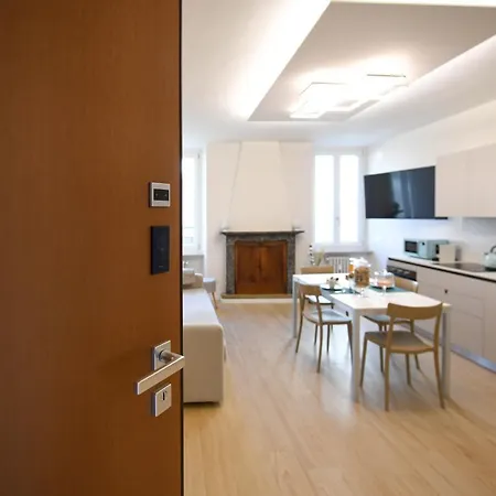 Desenzanoloft Official Partner Marriott Homes & - Apa Dom Downtown Family * Desenzano del Garda