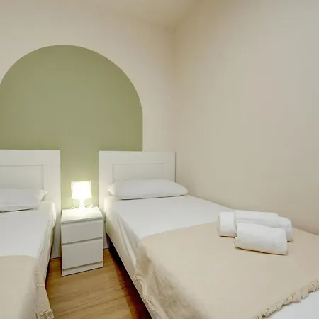 Desenzanoloft Official Partner Marriott Homes & - Apa Dom Downtown Family Apartment Desenzano del Garda