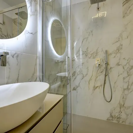 Desenzanoloft Official Partner Marriott Homes & - Apa Dom Downtown Family