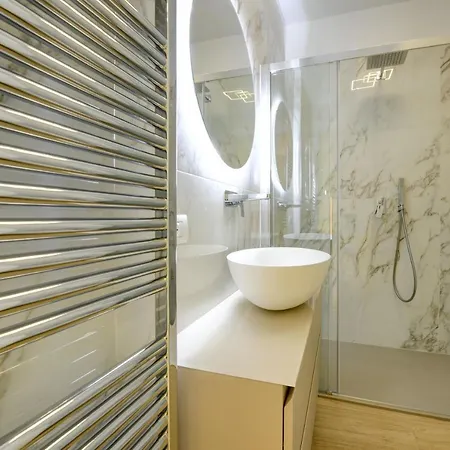 Apartment Desenzanoloft Official Partner Marriott Homes & - Apa Dom Downtown Family Desenzano del Garda