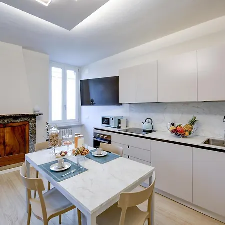 Desenzanoloft Official Partner Marriott Homes & - Apa Dom Downtown Family Desenzano del Garda