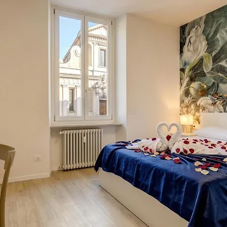 Apa Dom Downtown Family Desenzanoloft Official Partner Homes & By Marriott Bonvoy * Desenzano del Garda
